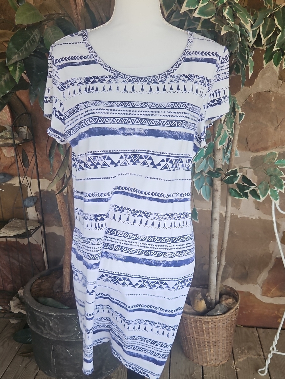 Faded Glory White Tunic Dress with Navy Aztec Stripe Print